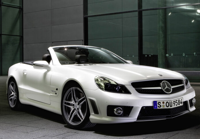 The 2009 Mercedes-Benz SL 550: A Luxurious Performance Car Worth Considering