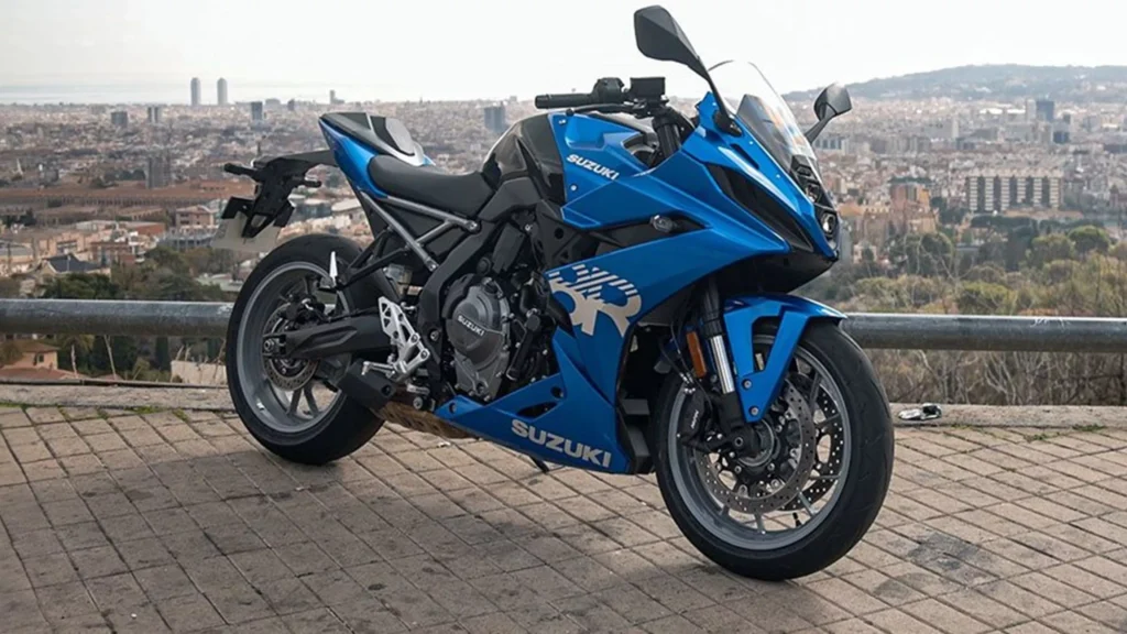 Suzuki GSX-8R 