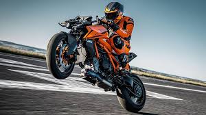 KTM Big Bikes 1390 Super Duke & 890 Adventure R Launching Soon in India Bookings Open