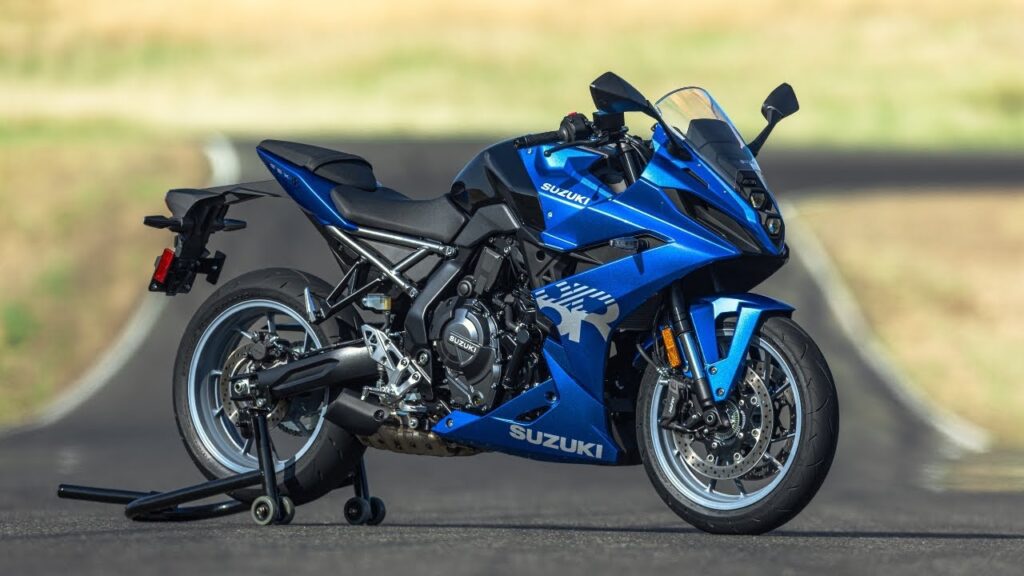 Suzuki GSX-8R 