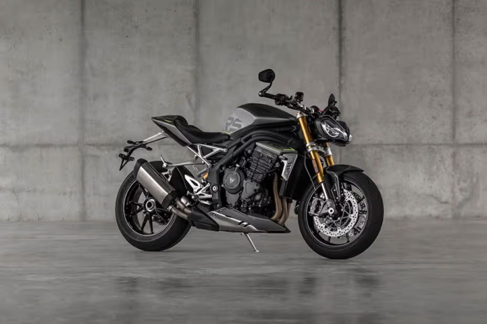 2025 Triumph Speed Triple 1200 RS Review: Unleashing Performance, Design, and Technology